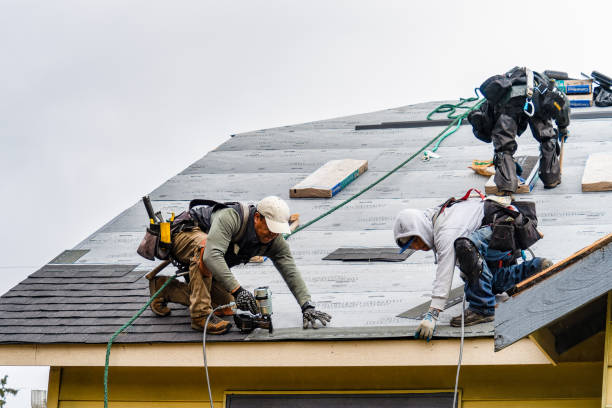 Professional Gutter Installation technician working in Cornwall, NY
